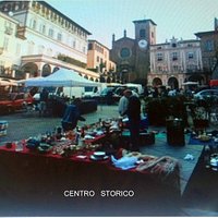 MERCATO ANTIQUARIATO