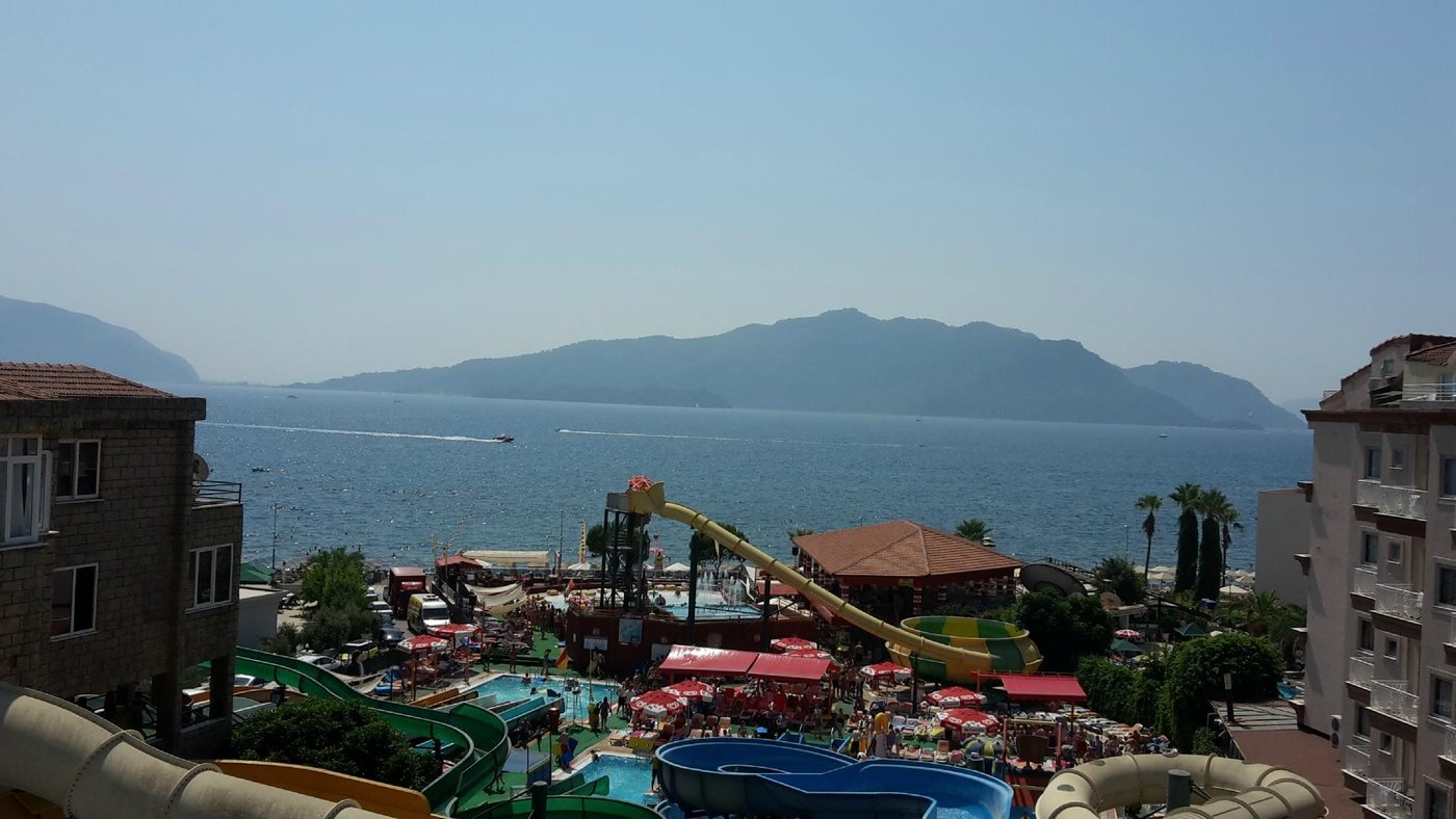 Melodi Hotel Rooms: Pictures & Reviews - Tripadvisor