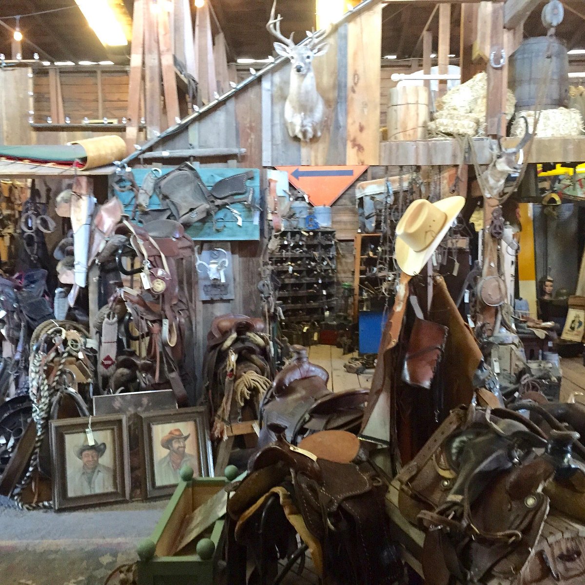 Beyond the Ranch Antiques (Redmond) ATUALIZADO 2023 O que saber antes