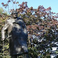Памятник Уинстону Черчиллю