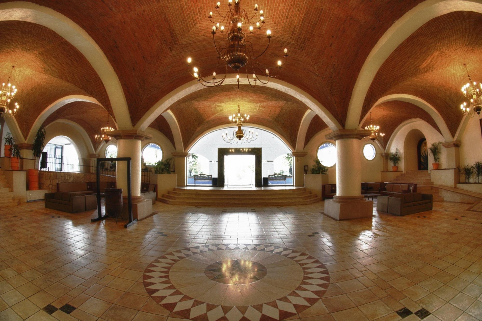 HOTEL GRAN PLAZA & CONVENTION CENTER Ahora 61 € (antes 8̶0̶ ̶€̶
