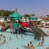 Scivoli parco e piscina