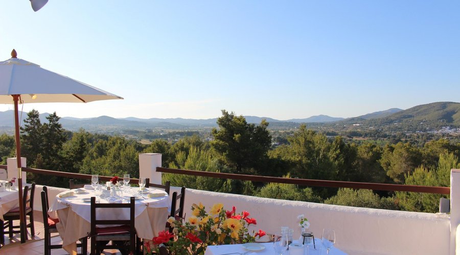 Terraza superior del restaurante Sa Finca