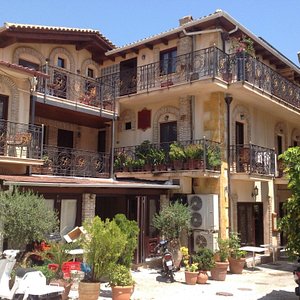 Hotelll Acropol