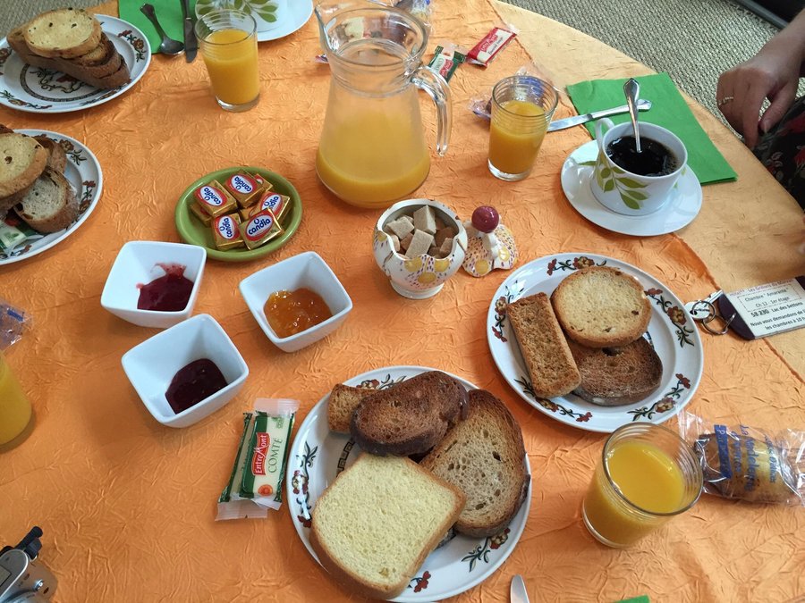 Les Grillons du Morvan Hotel (Montsauche-les-Settons, France) : tarifs ...