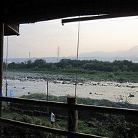 座敷からは利根川と榛名山が見えます