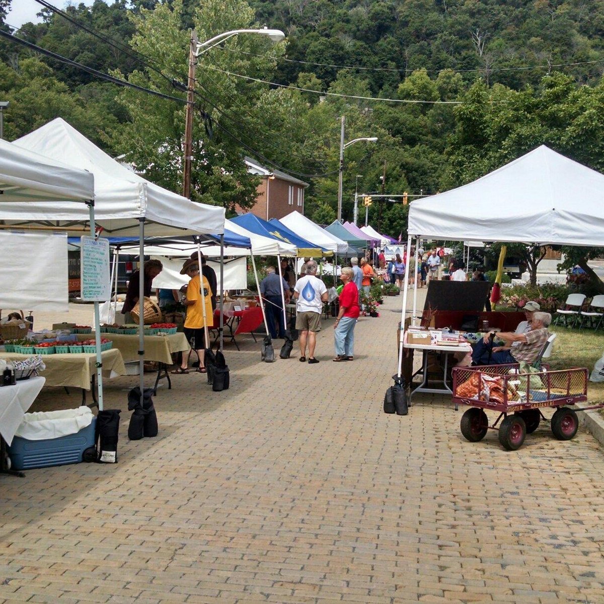 Berkeley Springs Farmers Market 버클리스프링스 Berkeley Springs Farmers