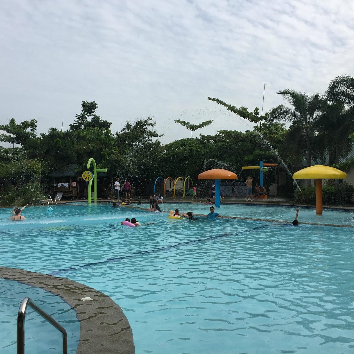 MONTALBAN WATERPARK & GARDEN RESORT (Rodriguez) - All You Need to Know ...