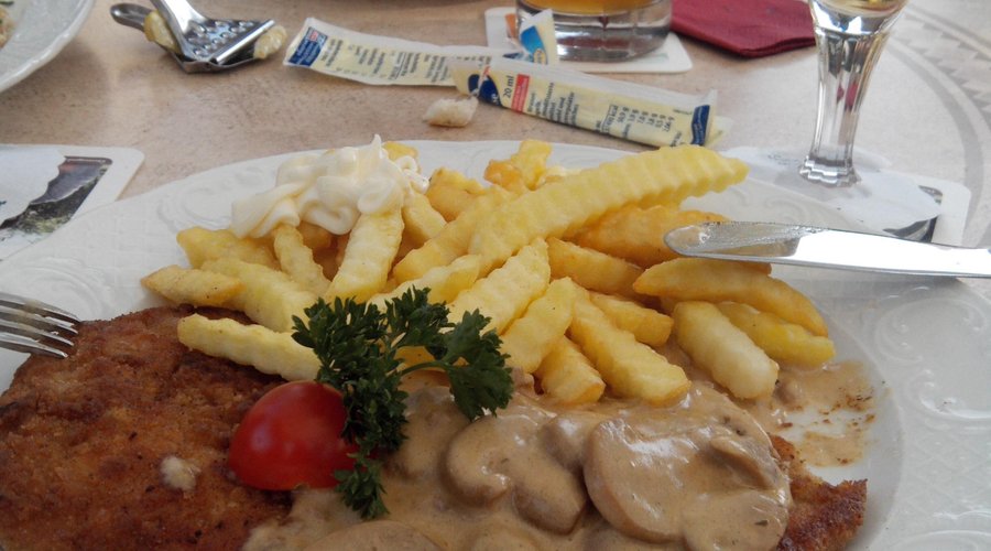 Prima schnitzel met patatjes!