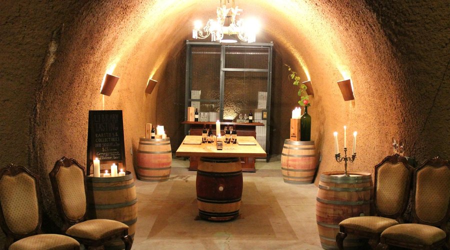 Library wine Tasting Room in Cave