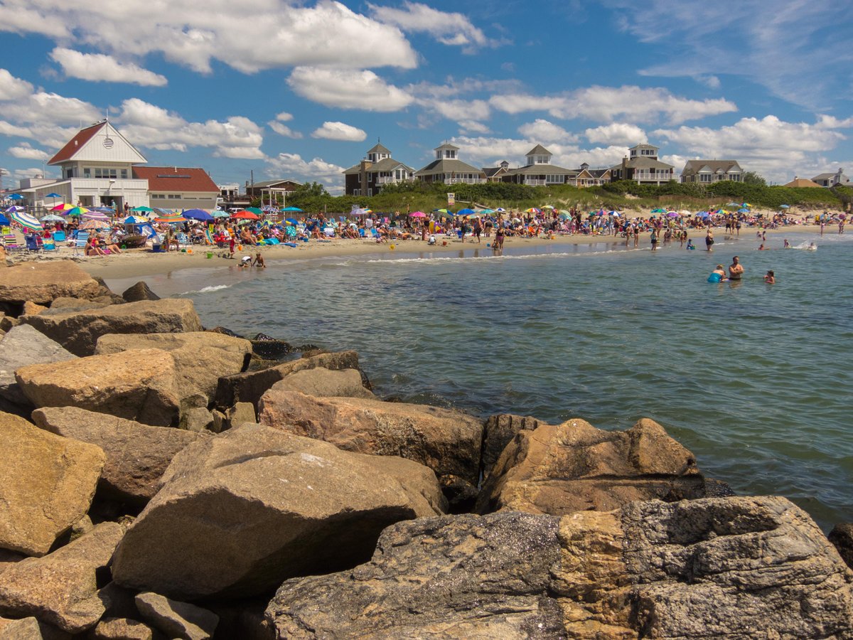 Salty Brine State Beach: Rhode Island’s Hidden Gem For Sun, Sand, And Serenity