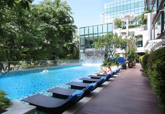 Park Regis Singapore Pool Pictures & Reviews - Tripadvisor