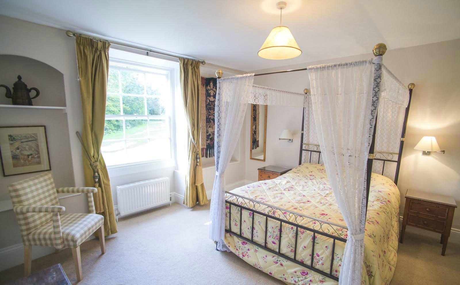 SNUGBOROUGH MILL BED & BREAKFAST - B&B Reviews (Blockley, England, UK)