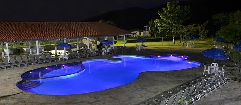 Piscina externa