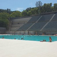vista completa da piscina pra cima do morro