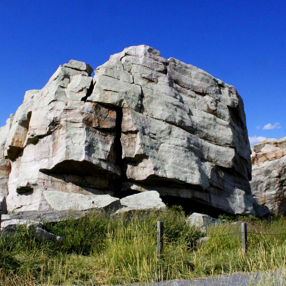 Big rock. Гора Биг рок. Big Rocks.