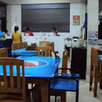 Kitchen and wait staff