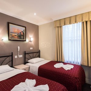 The Superior Twin Room at the Central Hotel