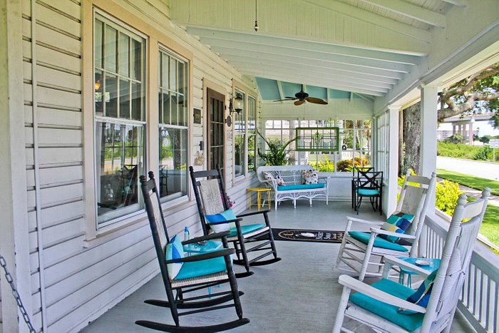 multipurpose seating area near coffee station - Picture of The Riverview  Hotel & Spa, New Smyrna Beach - Tripadvisor