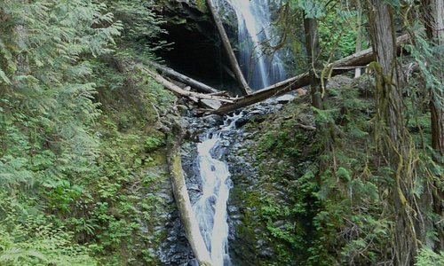 Murhut Falls