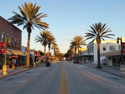 multipurpose seating area near coffee station - Picture of The Riverview  Hotel & Spa, New Smyrna Beach - Tripadvisor