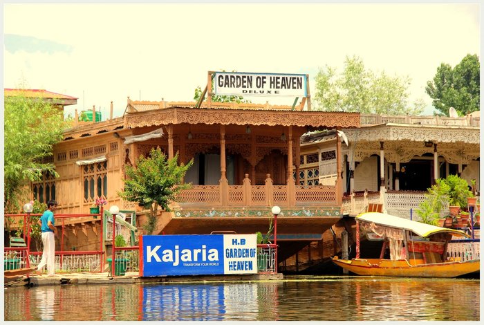 HOUSEBOAT GARDEN OF HEAVEN (Srinagar, Kashmir) - Lodge Reviews & Photos ...