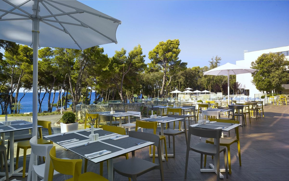 Park Plaza Arena Pula Private Beach: Pictures & Reviews - Tripadvisor