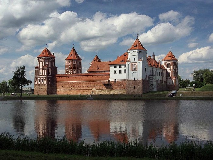 Mir Castle Hotel Prices And Reviews Belarus