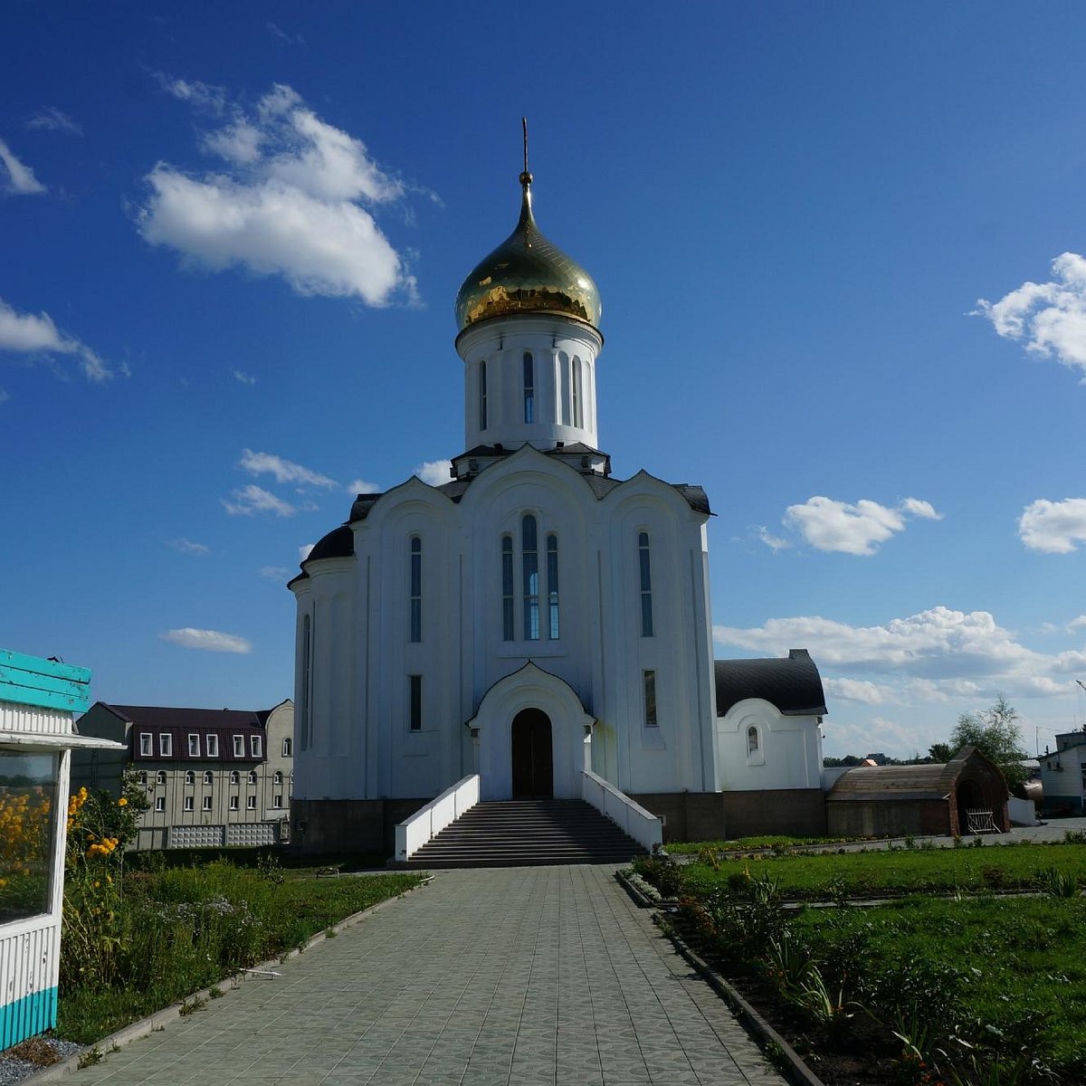 храм в честь всех святых