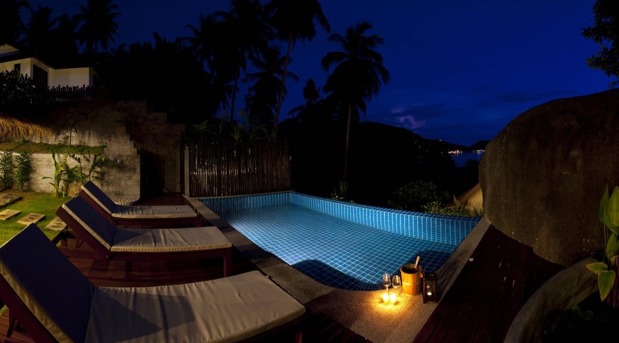 pool night time