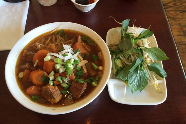 https://dynamic-media-cdn.tripadvisor.com/media/photo-o/08/a8/78/b3/beef-pho.jpg?w=600&h=400&s=1