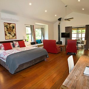 Premium Cottage - bedroom area