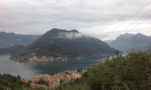 Temporale a Sulzano e vista del santuario di Monte Isola