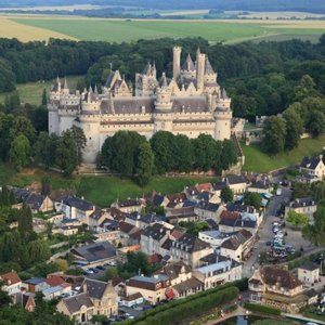 Vue aérienne du Chateau de Pierrefonds