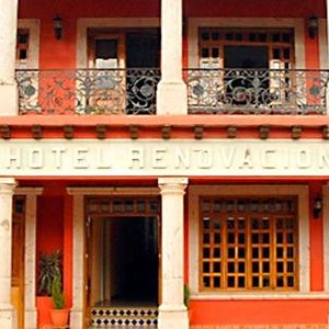 Entrada del hotel