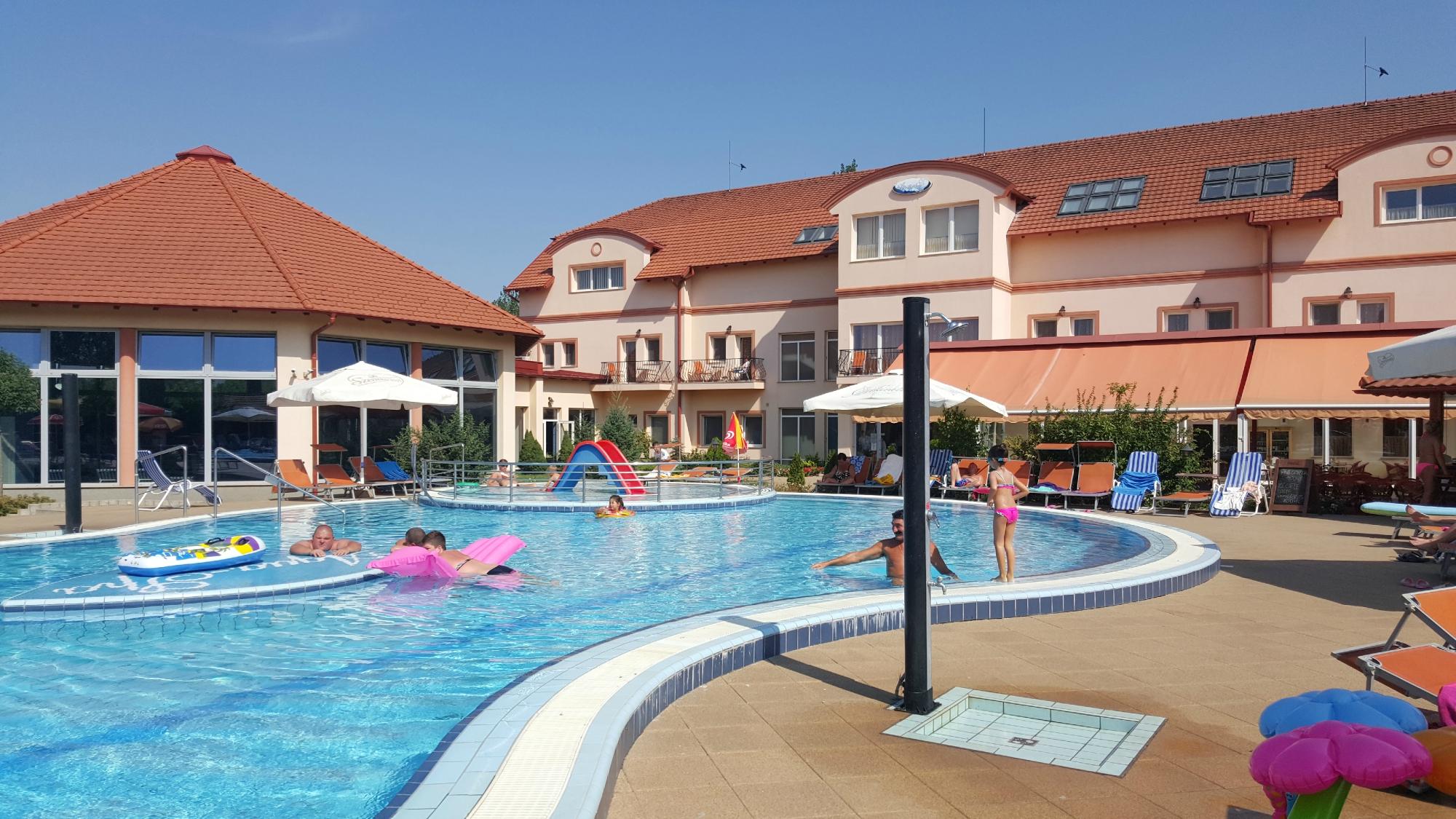 AQUA SPA HOTEL CSERKESZOLO Reviews Hungary