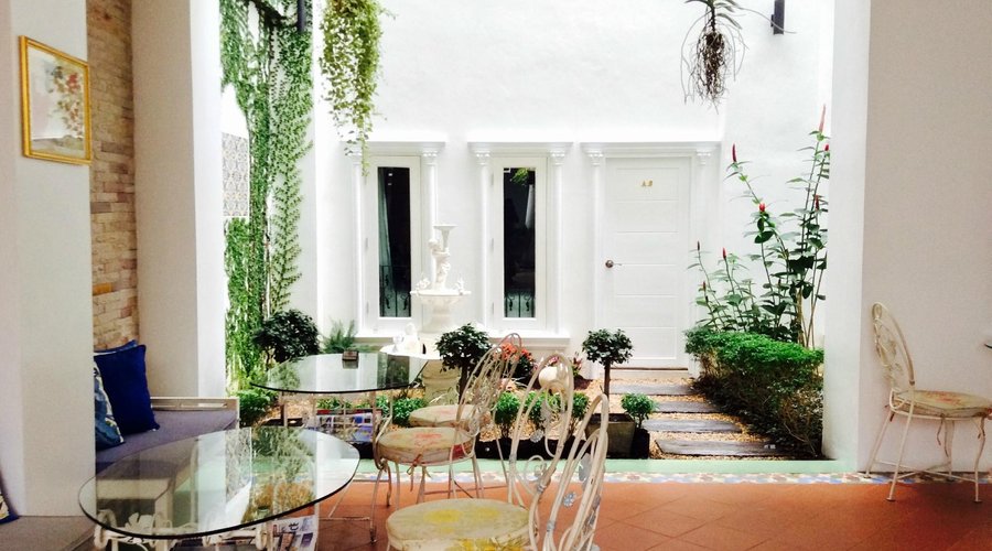 Relaxing garden area