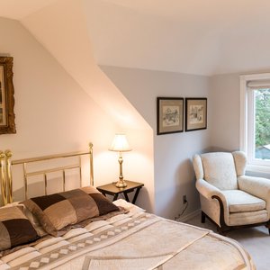 The Lake View Room