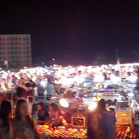Liab Duan Night Market