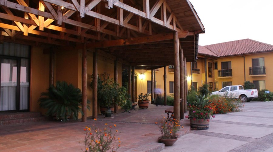 FACHADA PRINCIPAL