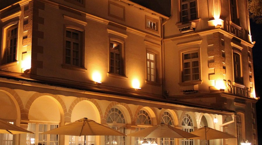 Hotel à noite