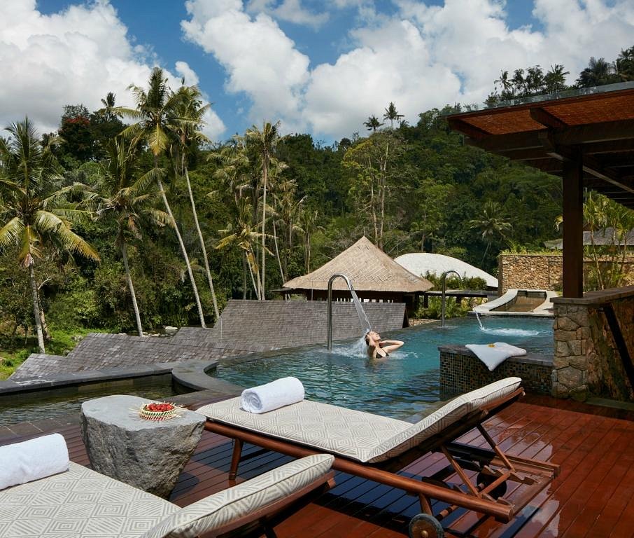 Review: Brand New Ritz-Carlton Bali Part I – Magic of Miles