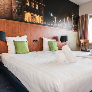 The Twin Room at the New West Inn Amsterdam
