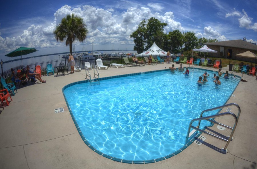 CRYSTAL COVE RIVERFRONT RESORT Updated 2021 Prices, Motel Reviews