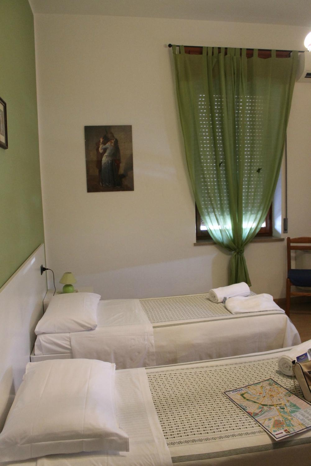 SPAGNA B&B - Prices & Reviews (Verona, Italy)