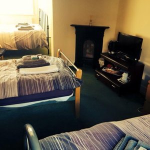 Family room 1 x double 2 x single beds with ensuite bathroom