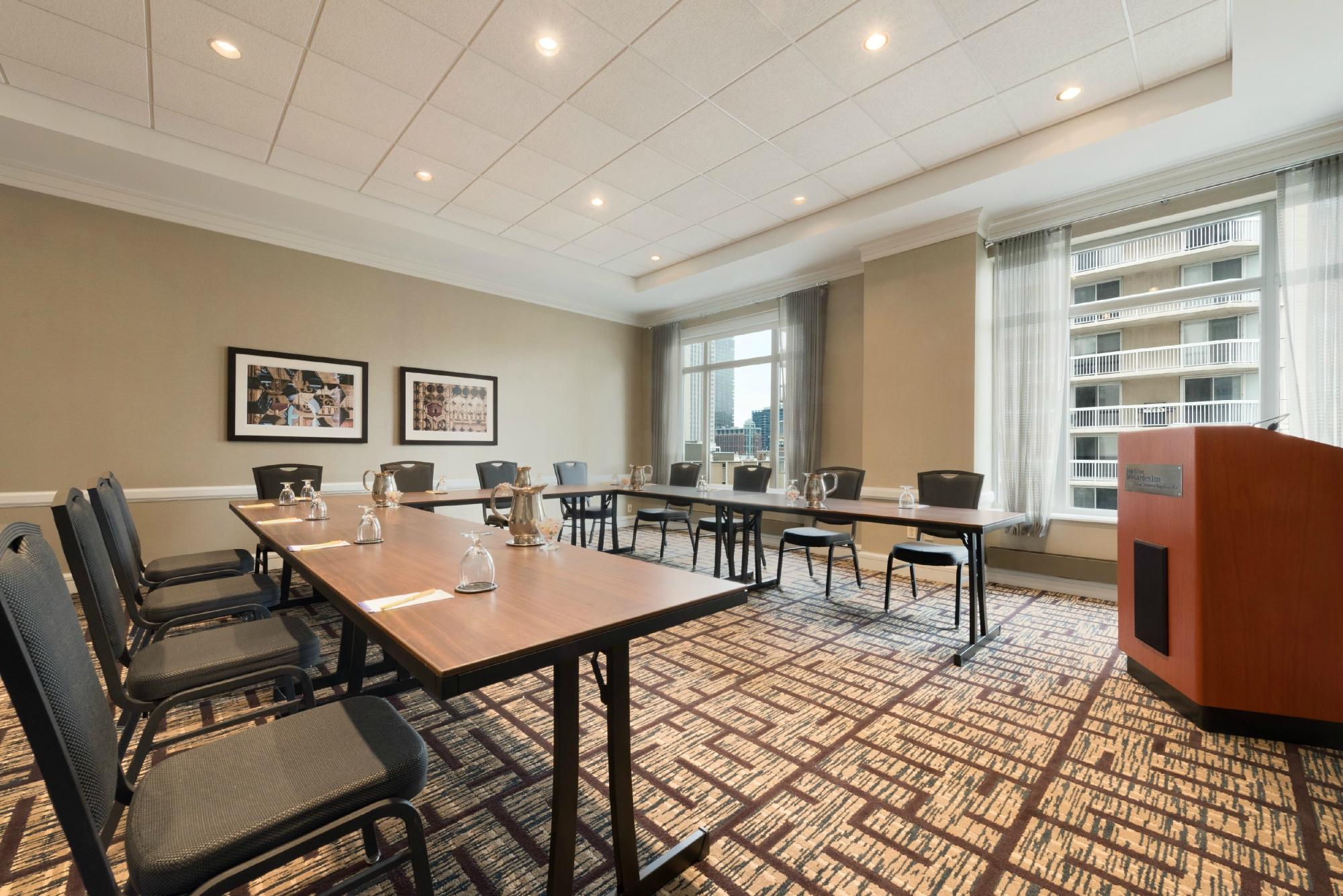 Hotel photo 5 of Hilton Garden Inn Chicago Downtown/Magnificent Mile.