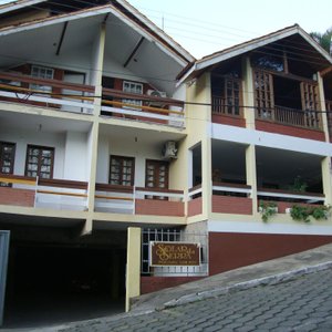 Fachada da pousada.