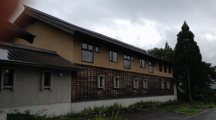 望岳苑の建物