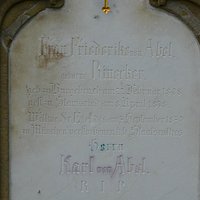 mittlerer Grabstein